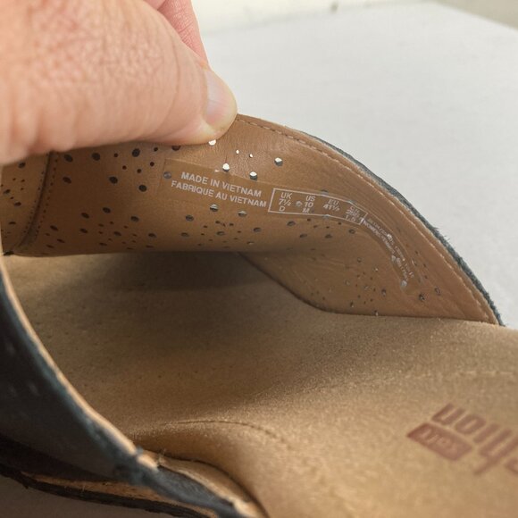 Clarks Collection Womens sz 10 Black Leather Wedge Heel Slip On Comfort Sandals - Picture 5 of 7